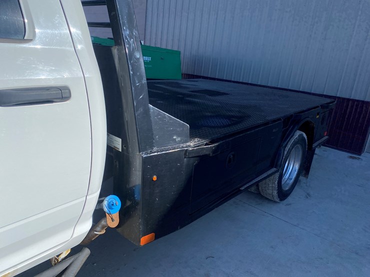 2012-dodge-ram-5500-image-8