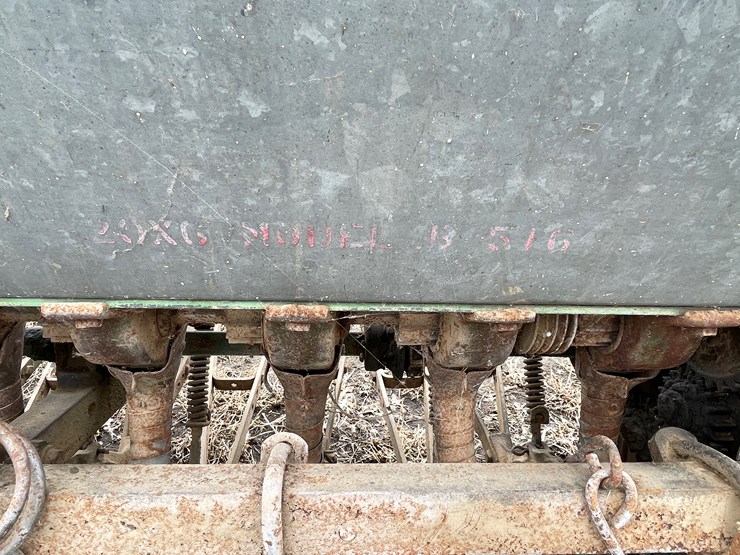 john-deere-10-image-10