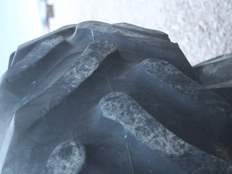 #1012-•-case-2390-tractor-image-57