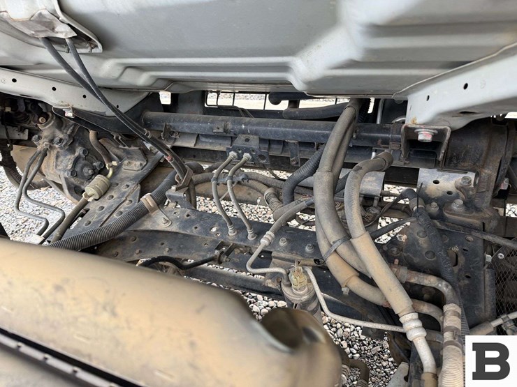 2007-isuzu-npr-image-45