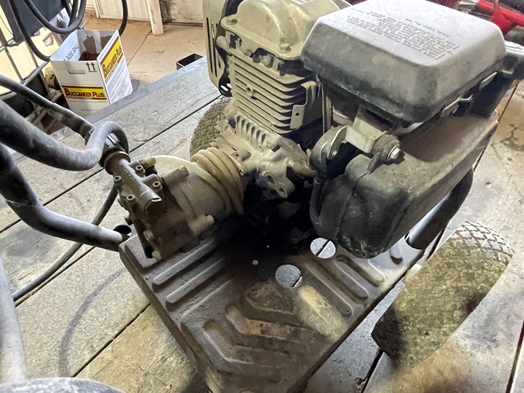 #7207-•-honda-gc-190-pressure-washer-image-12