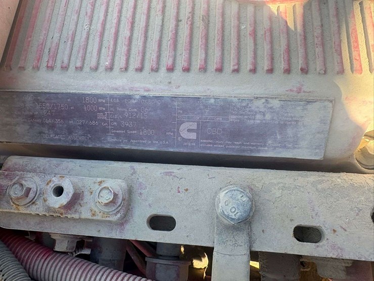 2013-peterbilt-367-image-13