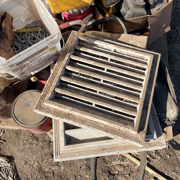 #7411 • Dewalt Battery Powered Tools (Bloomer, WI)