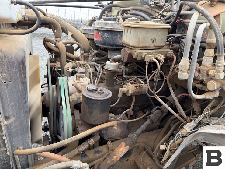 1990-ford-f700-image-23