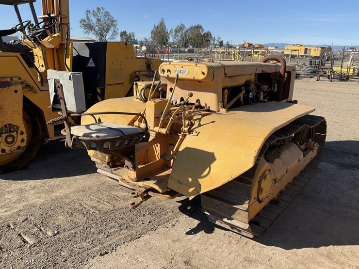 caterpillar-d6c-image-2