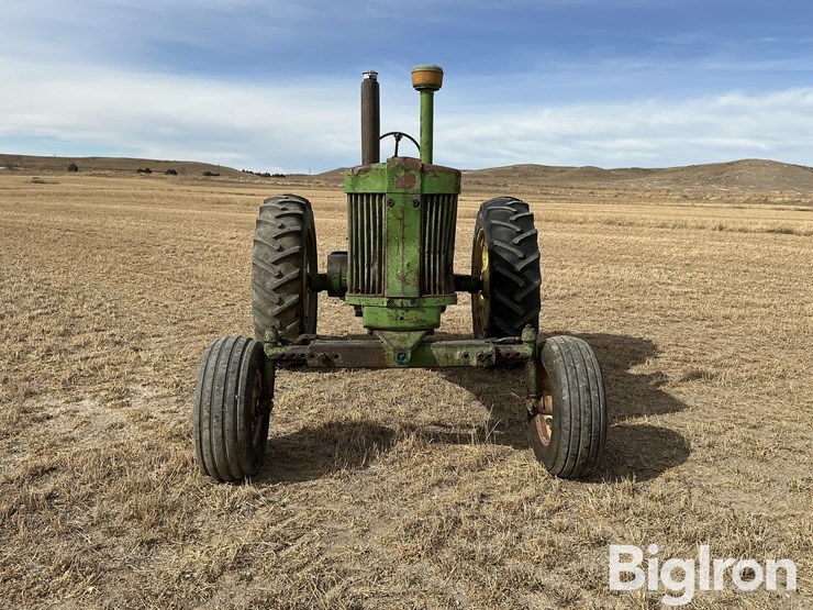 1957-john-deere-720-image-2