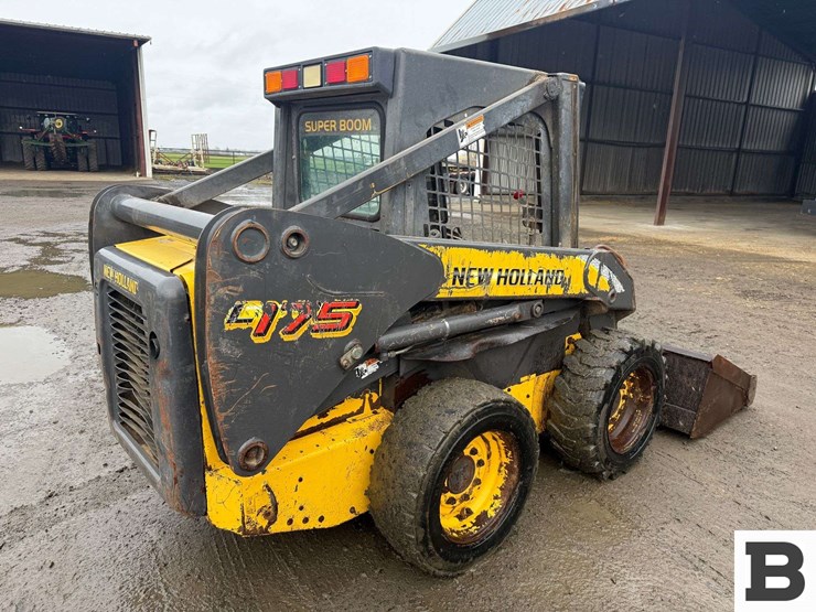 new-holland-l175-image-5