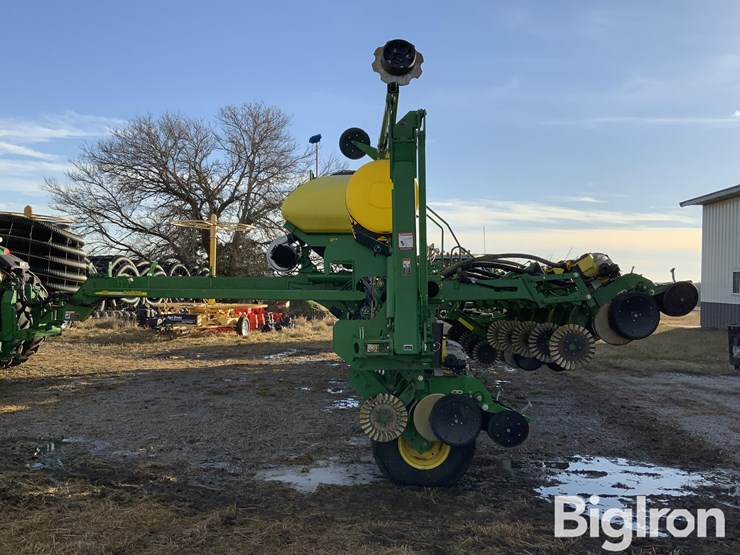 2006-john-deere-1790-ccs-image-8