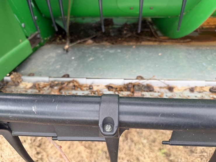 2013-john-deere-630f-image-39