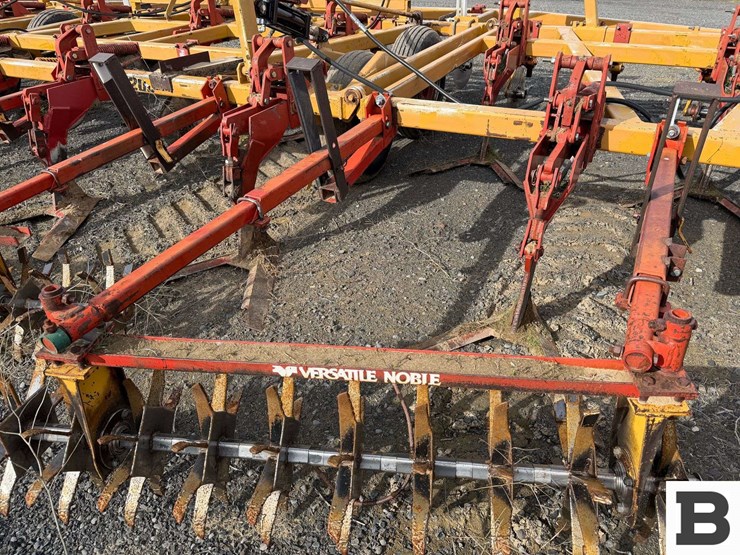 1995-haybuster-3200-image-28