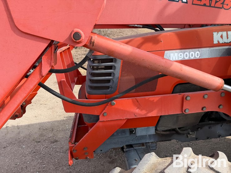 kubota-m9000-image-16