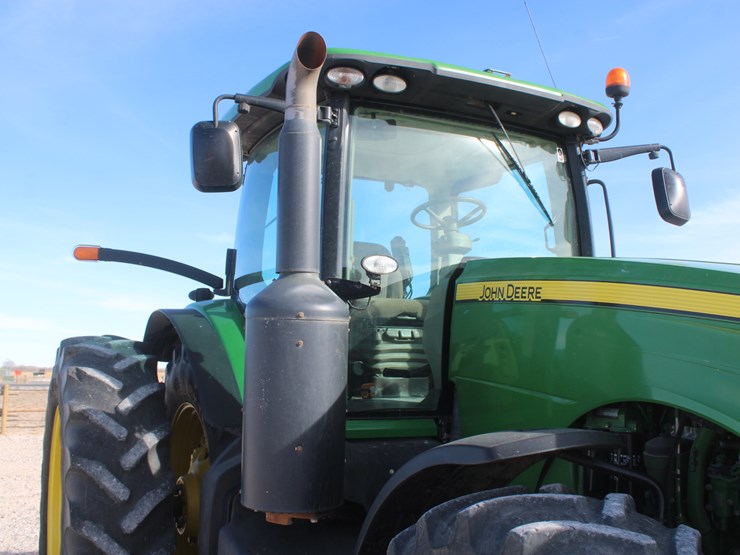 john-deere-8285r-image-35