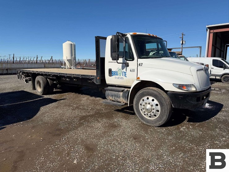 2007-international-durastar-4300-image-5