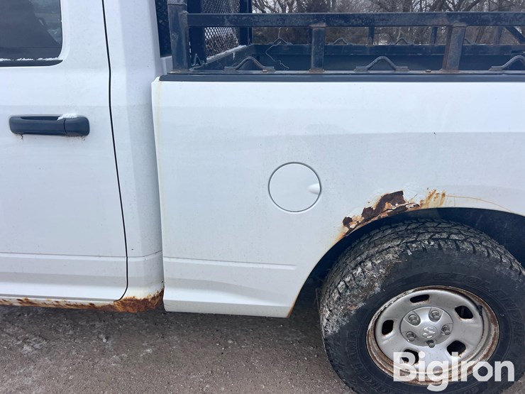 2013-ram-1500-st-image-11