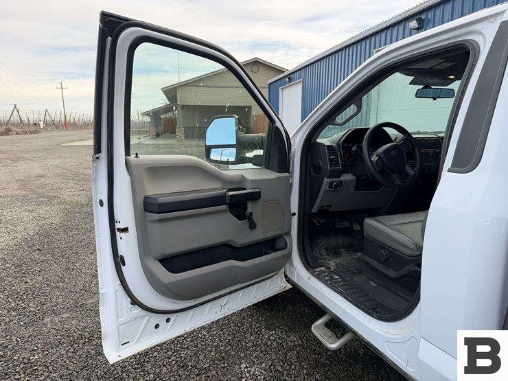 2019-ford-f350-image-19