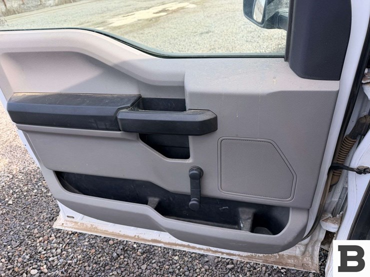 2019-ford-f350-image-28