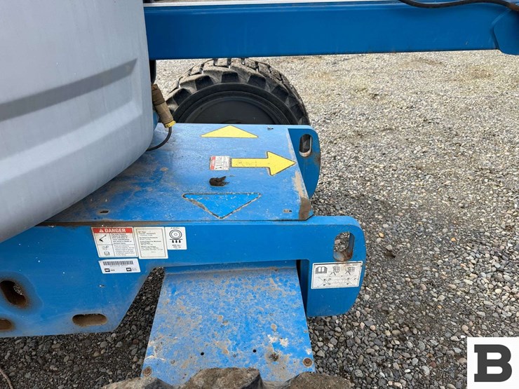 2012-genie-z45/25j-image-26