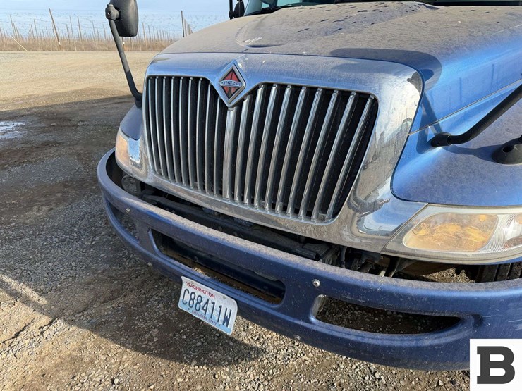 2015-international-durastar-4300-image-9