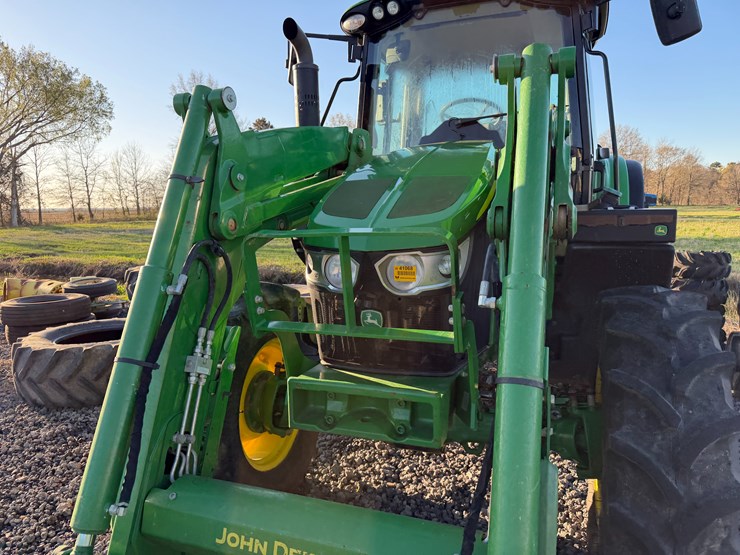 2017-john-deere-6120m-image-34