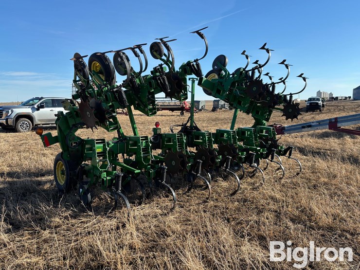 john-deere-856-image-7