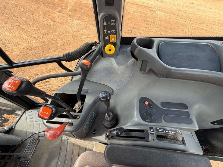 1998-new-holland-ts100-image-23