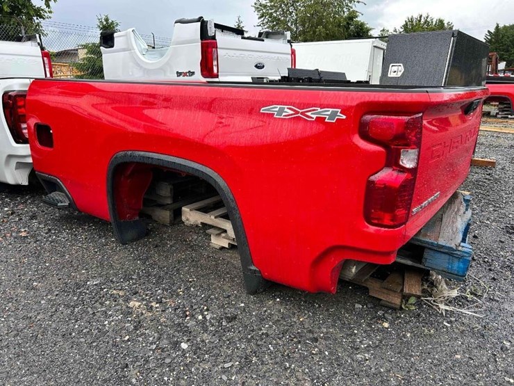 chevy-silverado-lt-red-truck-bed-image-2