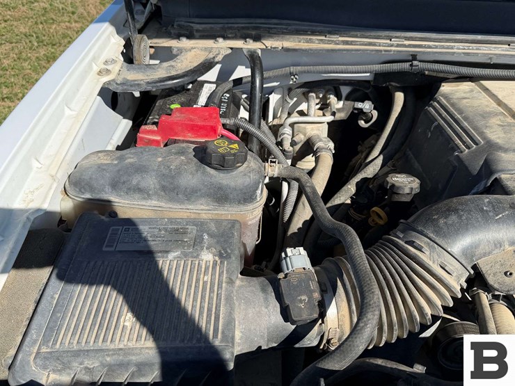 2012-chevrolet-silverado-1500-image-8