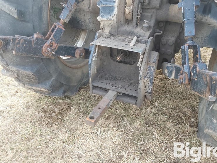 1990-case-ih-5140-image-15