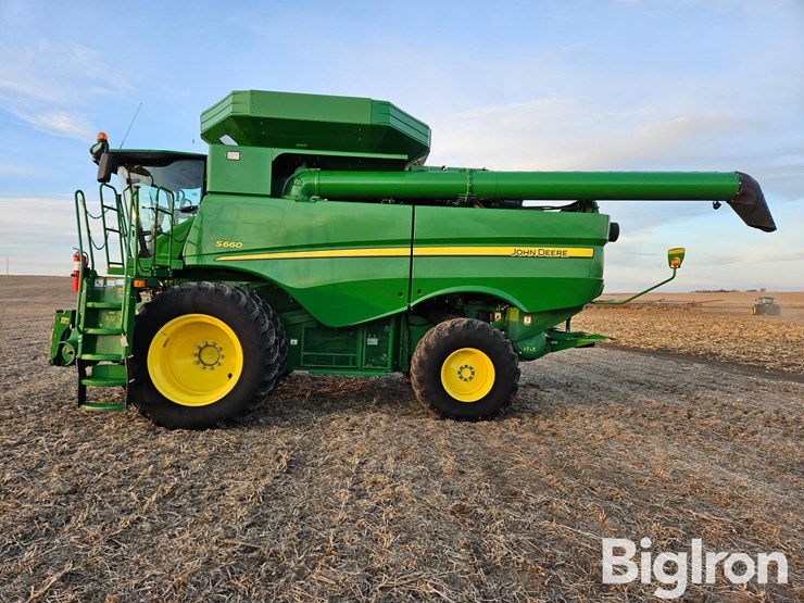 2017-john-deere-s660-image-8