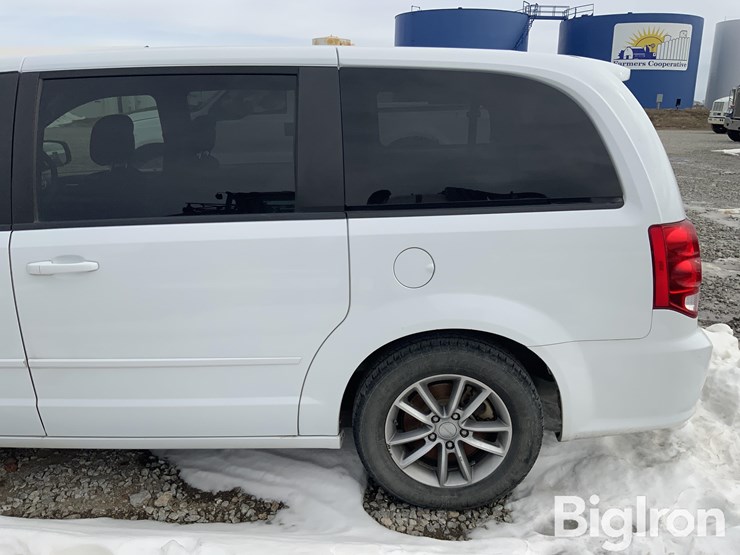 2016-dodge-grand-caravan-image-9