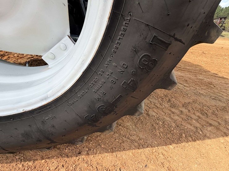 1998-new-holland-ts100-image-16