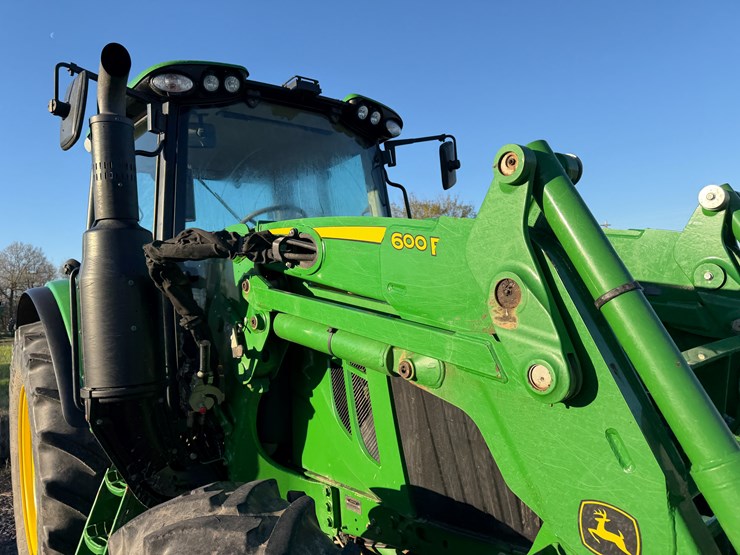 2017-john-deere-6120m-image-40
