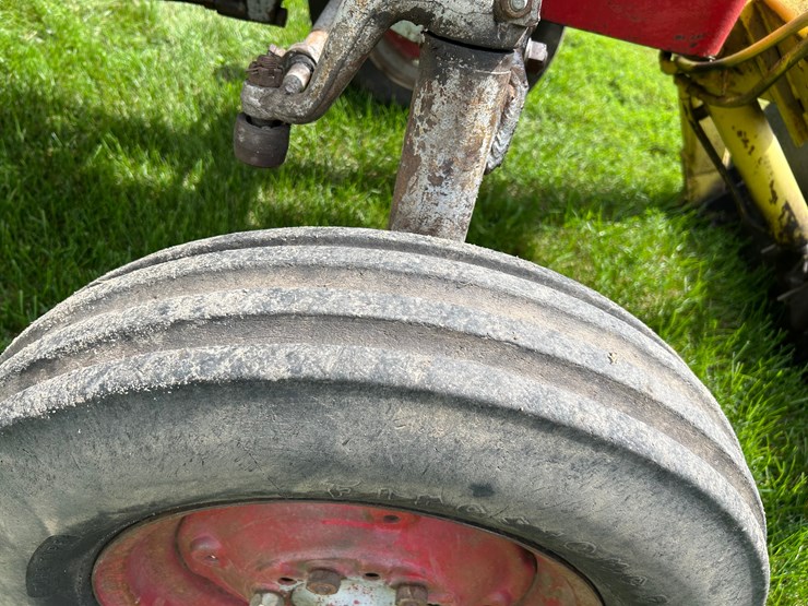 massey-ferguson-65-image-3