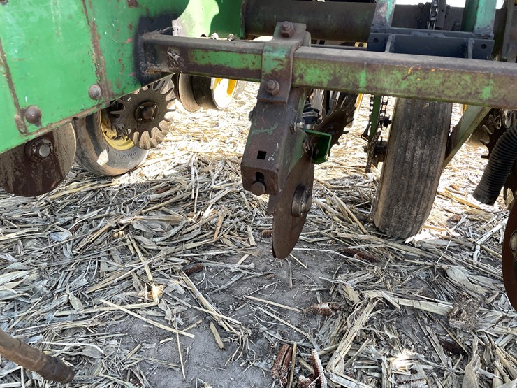 john-deere-7000-image-29