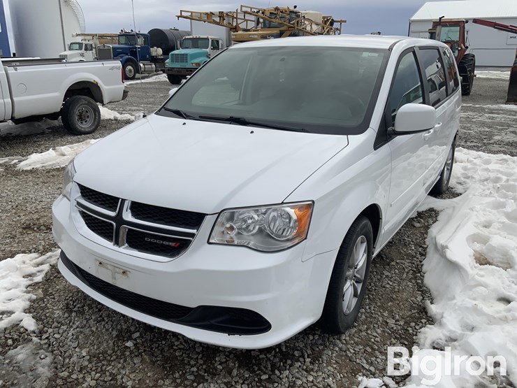 2016-dodge-grand-caravan-image-12