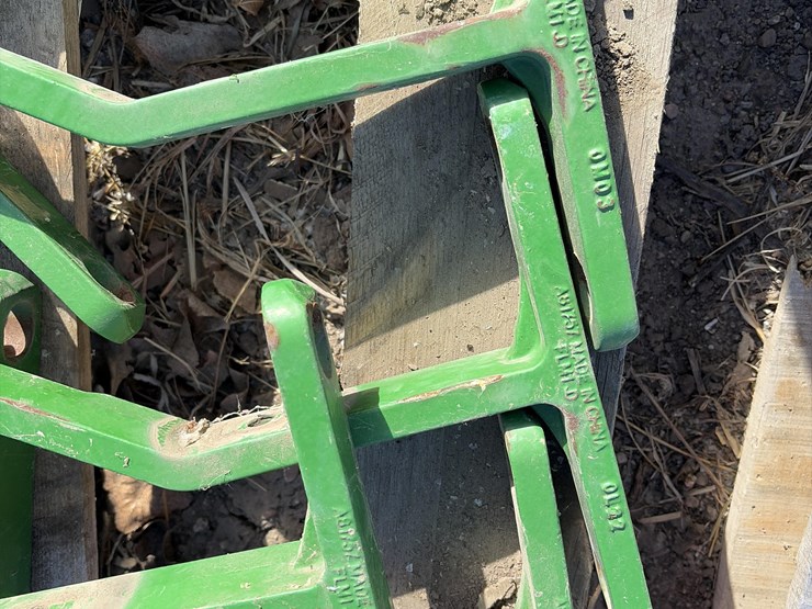 john-deere-12-image-12