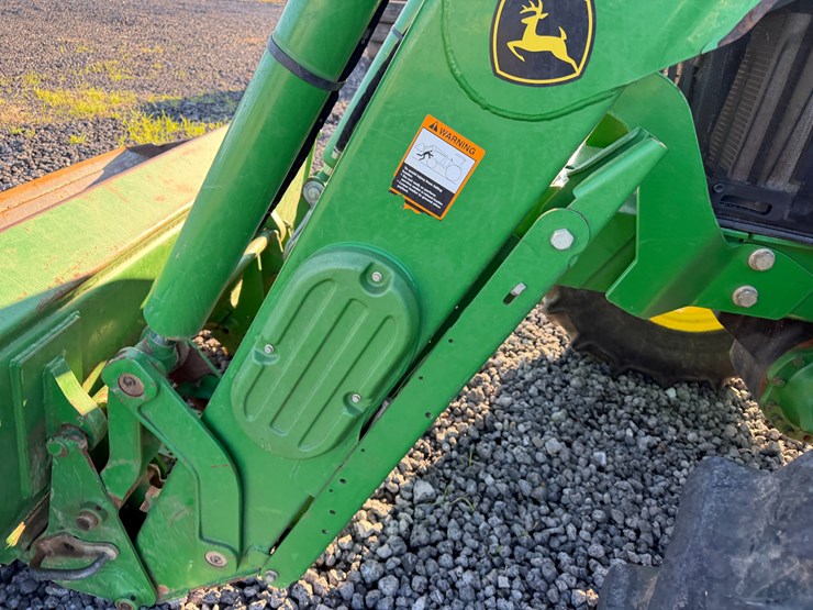 2017-john-deere-6120m-image-30