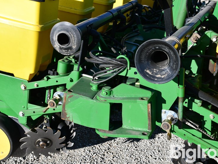 john-deere-1760-image-17