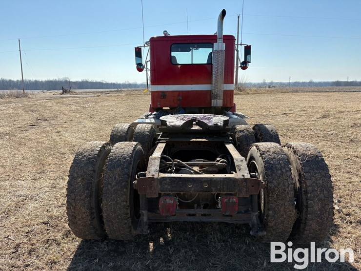 1990-international-9400-eagle-image-6