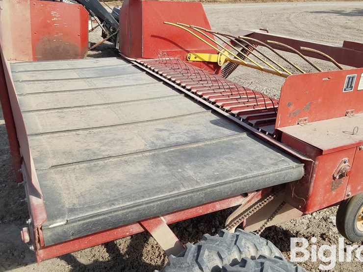 new-holland-144-image-15