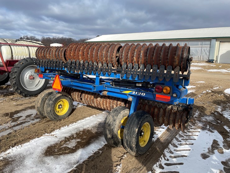 #1072-•-landall-3130-notched-packer-(somerset,-wi)-image-3