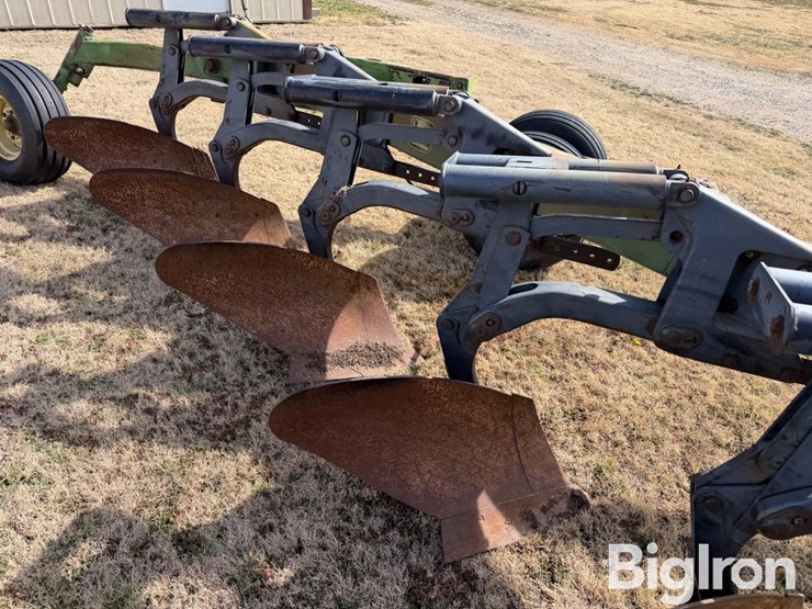 john-deere-7-image-15