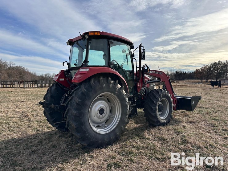 2013-case-ih-farmall-105c-image-5