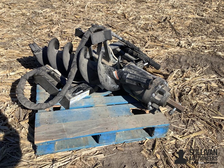 caterpillar-post-hole-auger-attachment-image-3