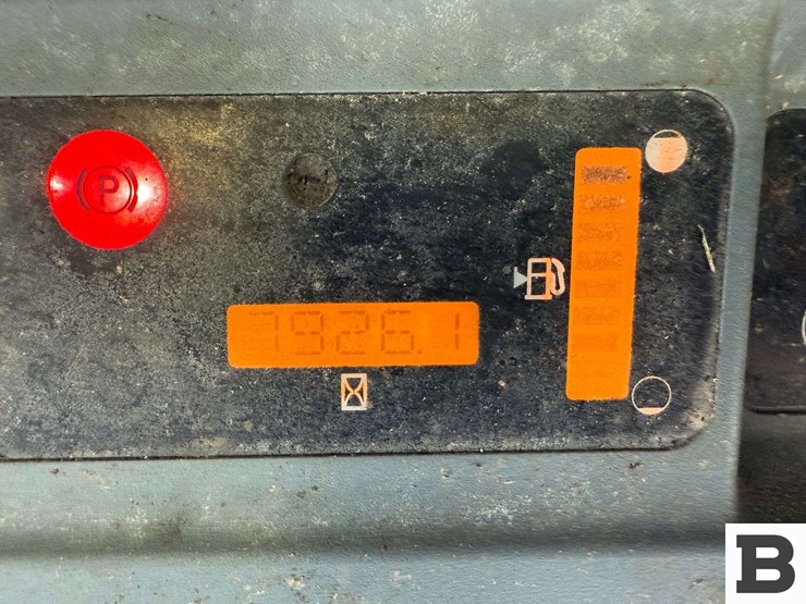 new-holland-l175-image-27