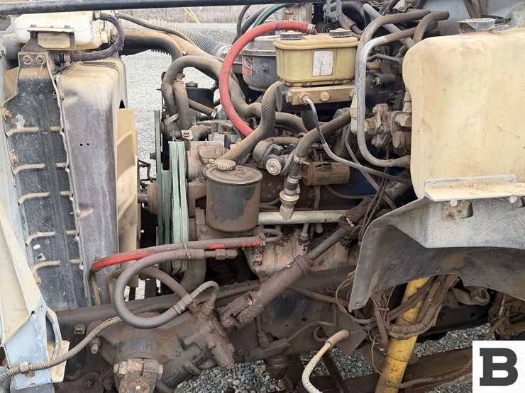 1990-ford-f700-image-39