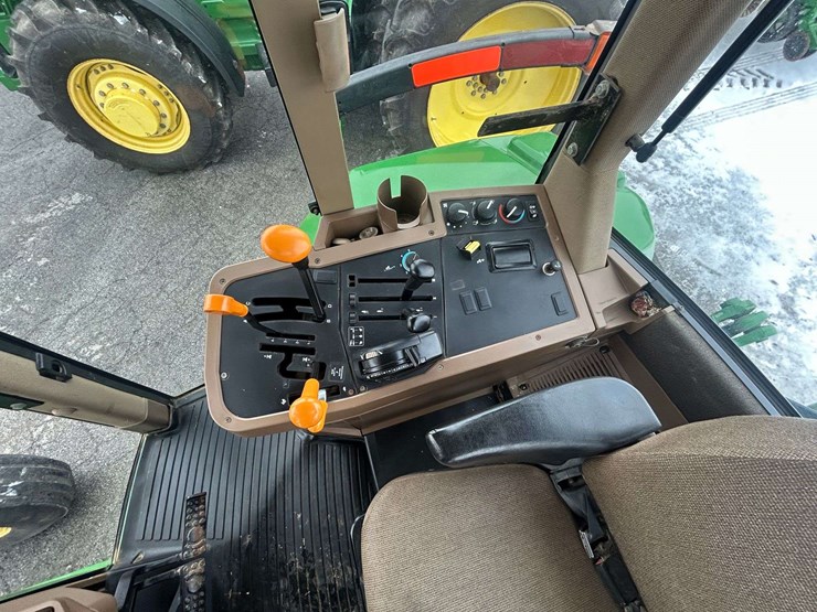 2000-john-deere-7410-image-19