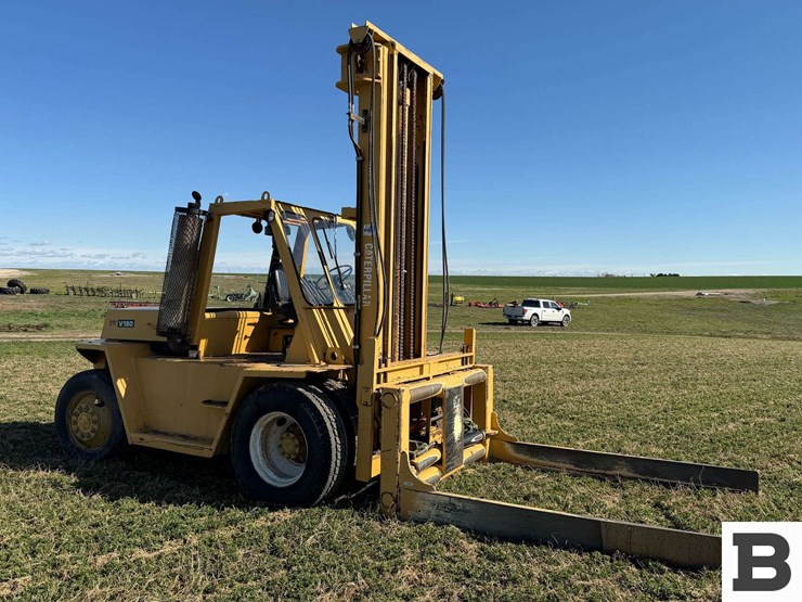 1979-caterpillar-v180b-image-6