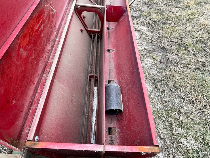 #3438-•-brillion-sure-stand-seeder-image-17