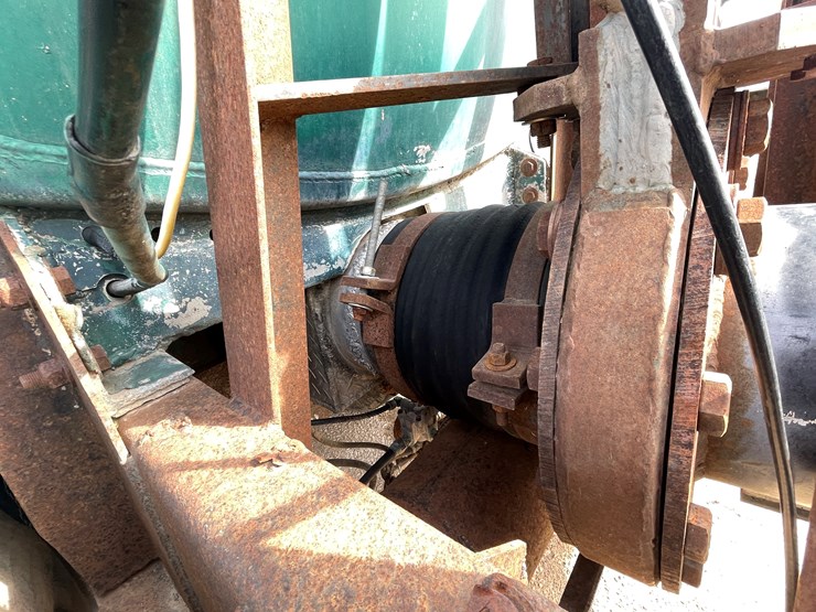 1978-fruehauf-tanker-image-39